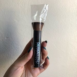 Dermablend make up brush